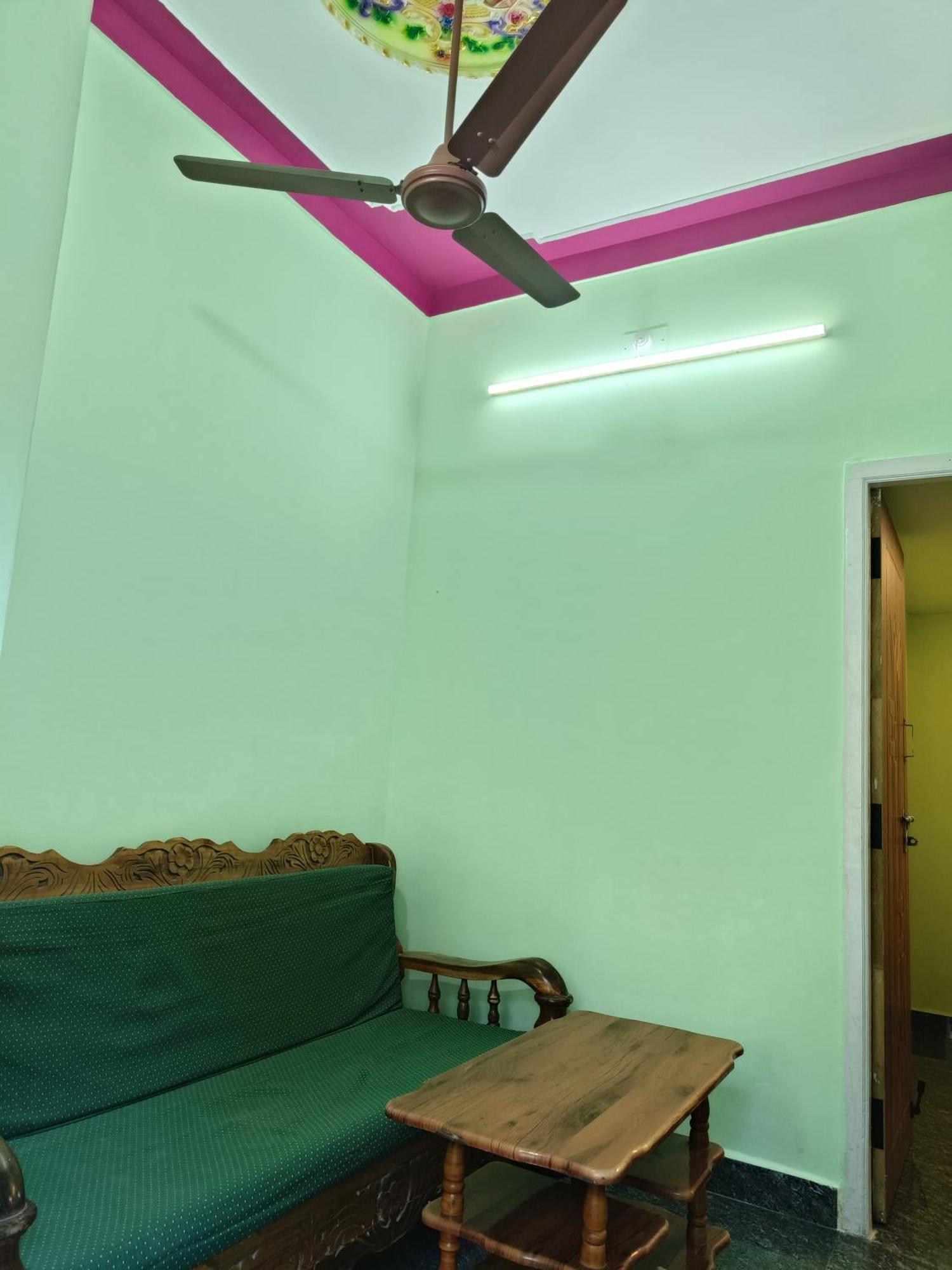 Liya Guest House Tiruvannāmalai Buitenkant foto