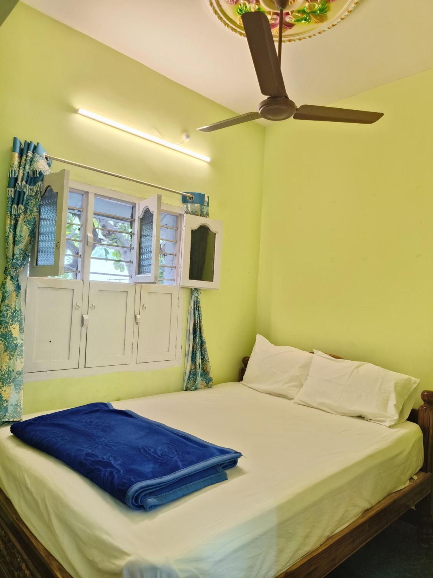 Liya Guest House Tiruvannāmalai Buitenkant foto