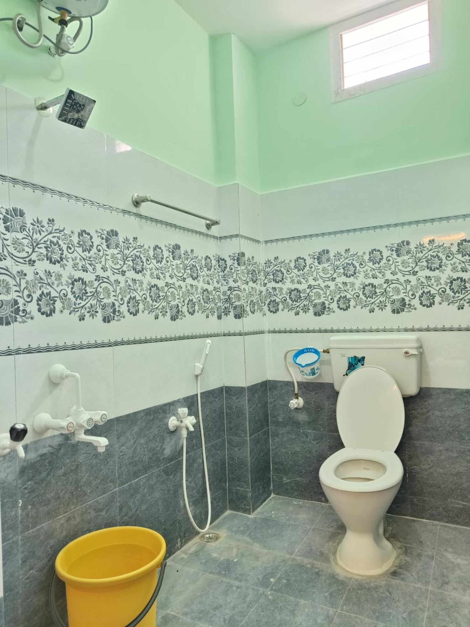 Liya Guest House Tiruvannāmalai Buitenkant foto